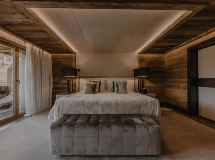 Ultima Hotel Bedroom