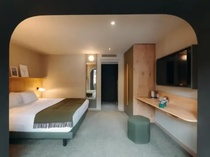 Garance Hotel Bedroom