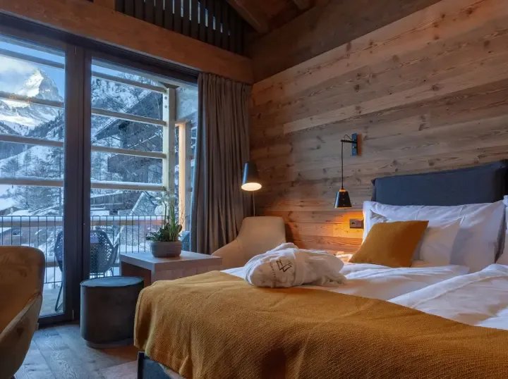 22 Summits - Bedroom