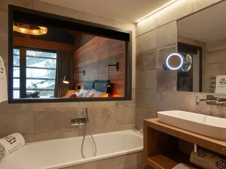 22 Summits - Bathroom