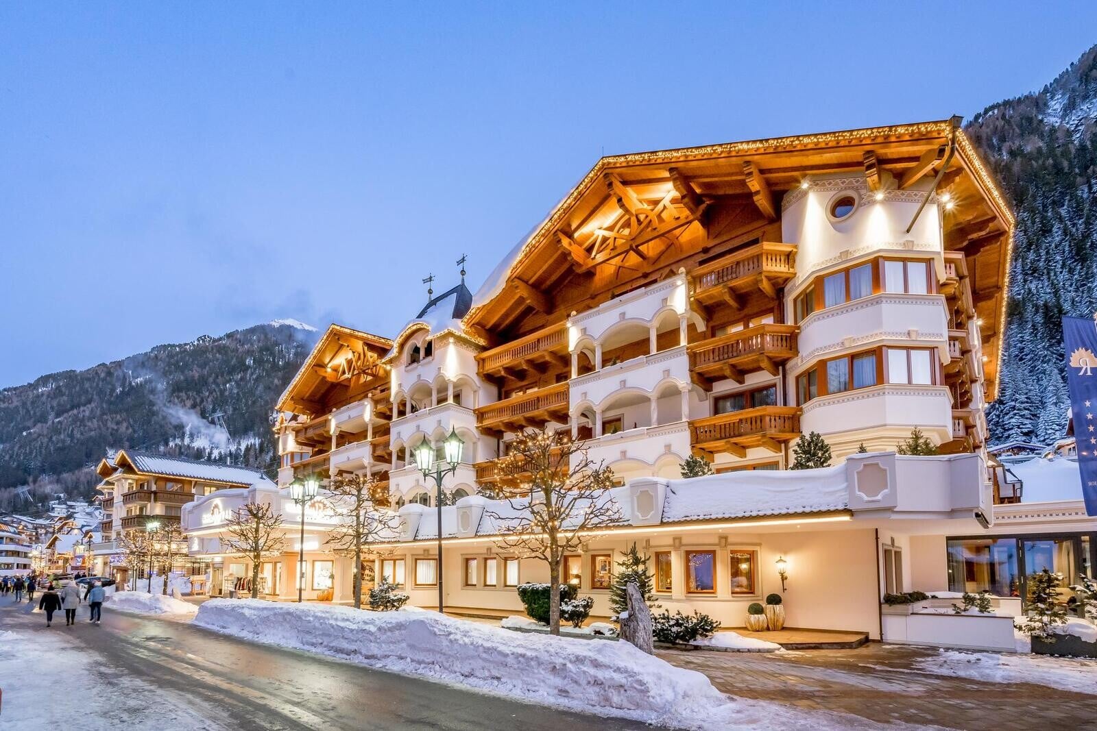 Hotel Trofana Royal Exterior