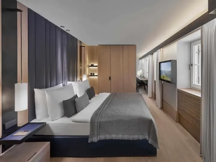 Hotel Weisses Rossl - Bedroom (3)