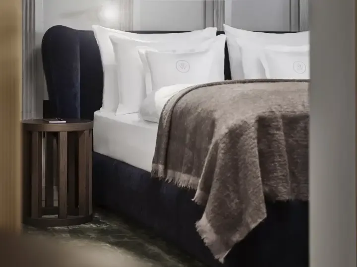 Hotel Weisses Rossl - Bedroom (4)