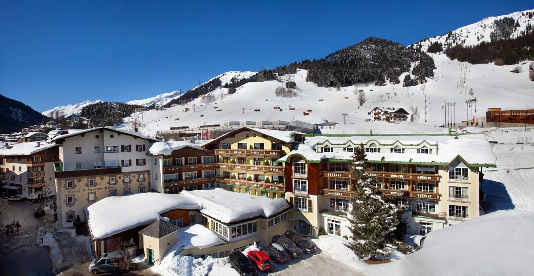 Hotel Schwarzer Adler Exterior