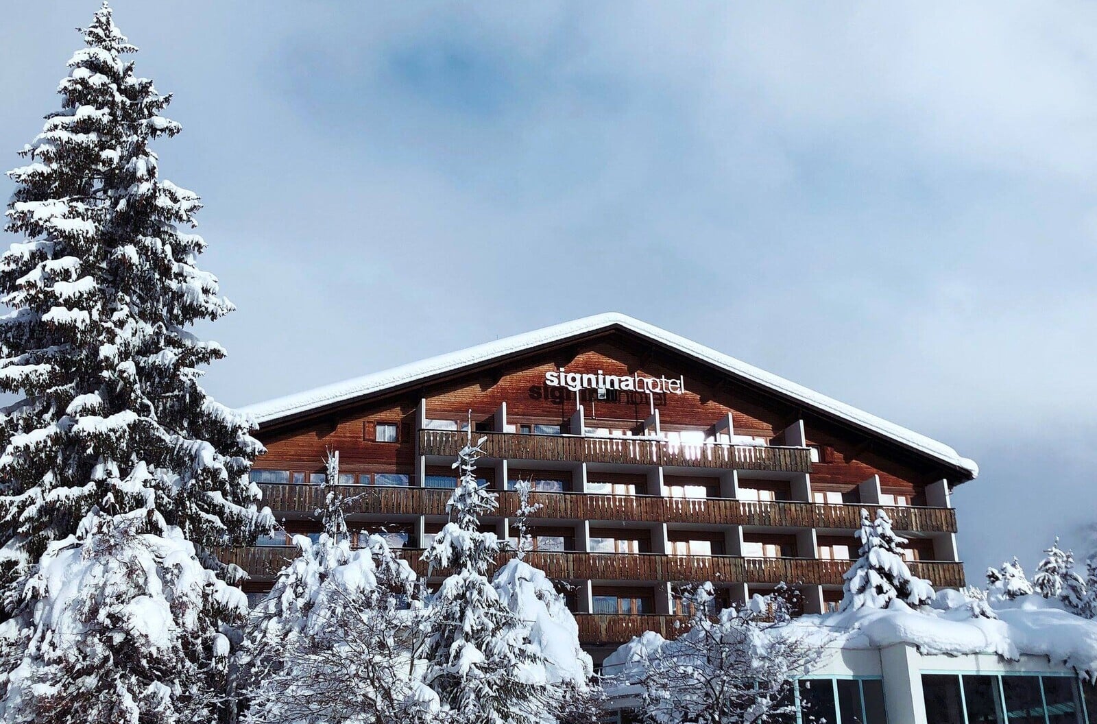 Hotel Signina Exterior