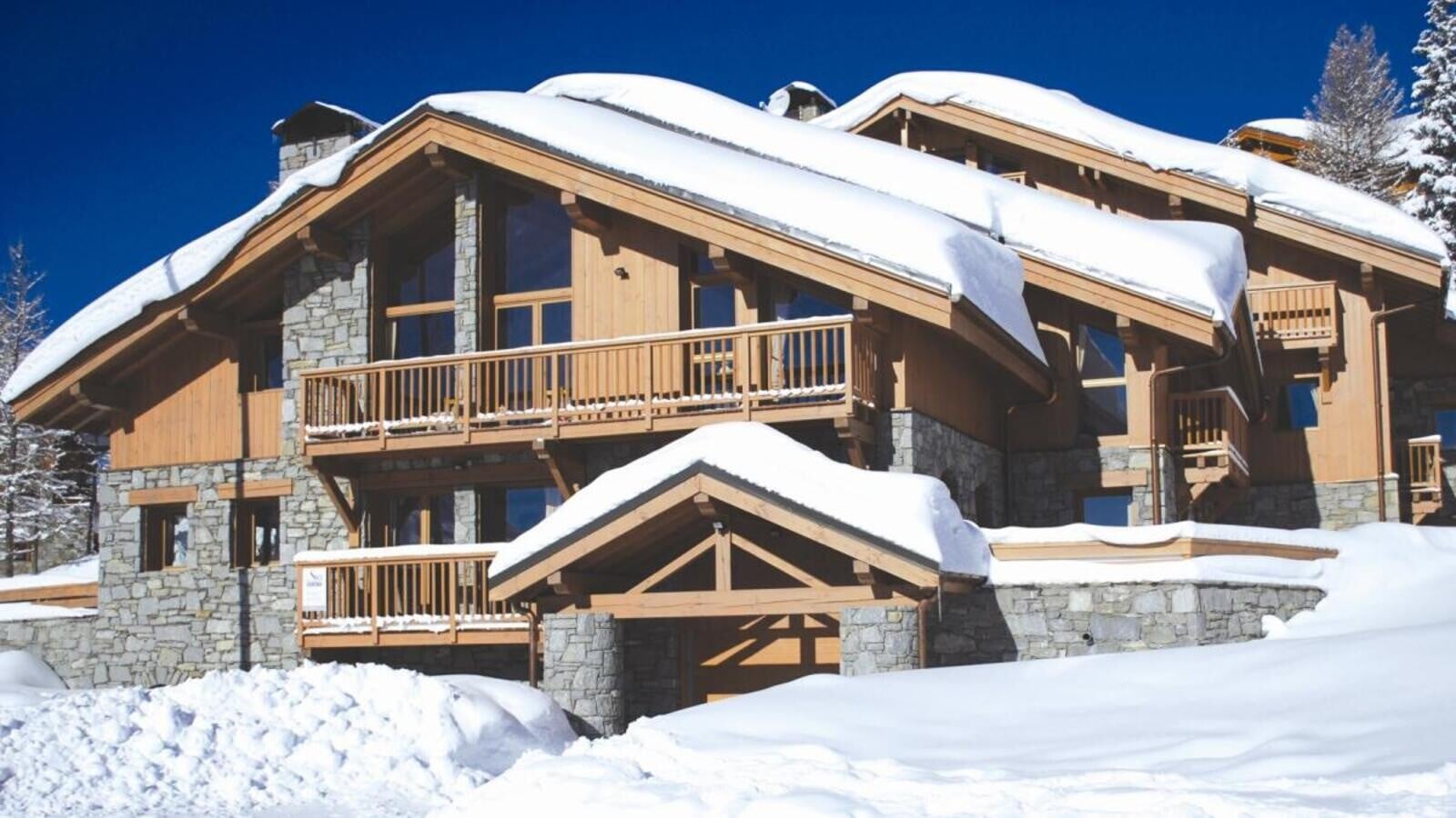 Chalet Perdrix 2 Exterior