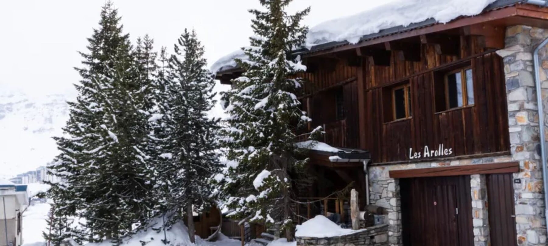 Chalet Les Arolles Exterior